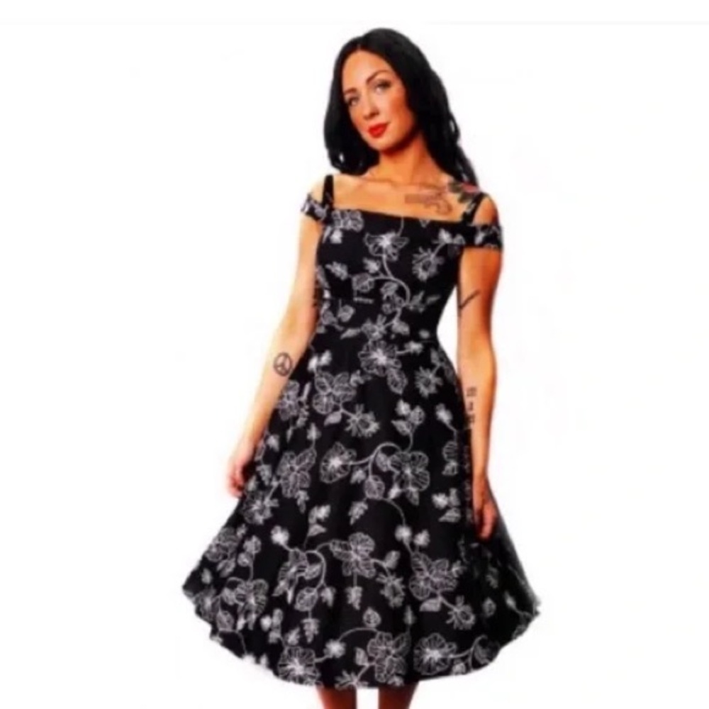 Bettie Page by Tatyana Pinup Retro Embroidered Floral Midi Dress Size XS NWT
